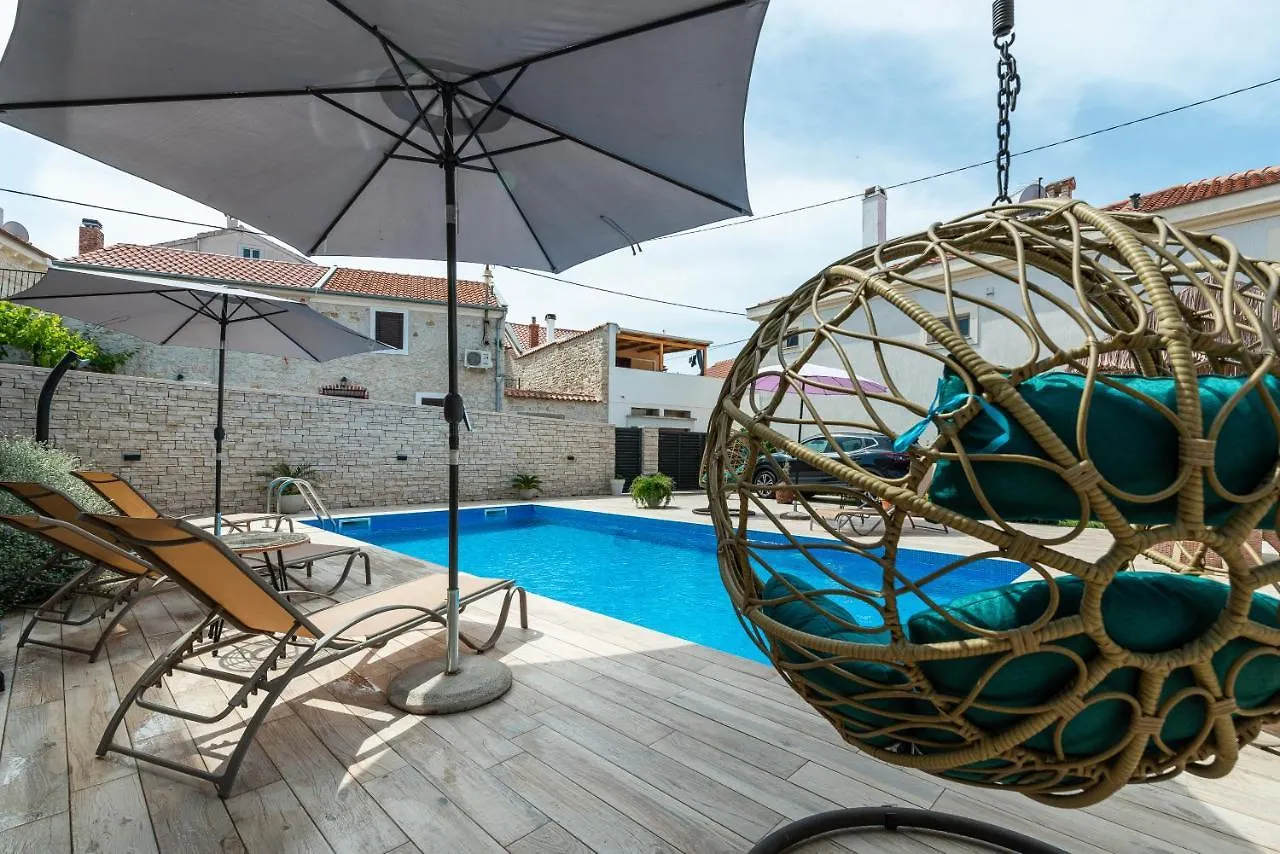 פטרצ'אנה Beachfront Holiday Home Delight With Private Pool