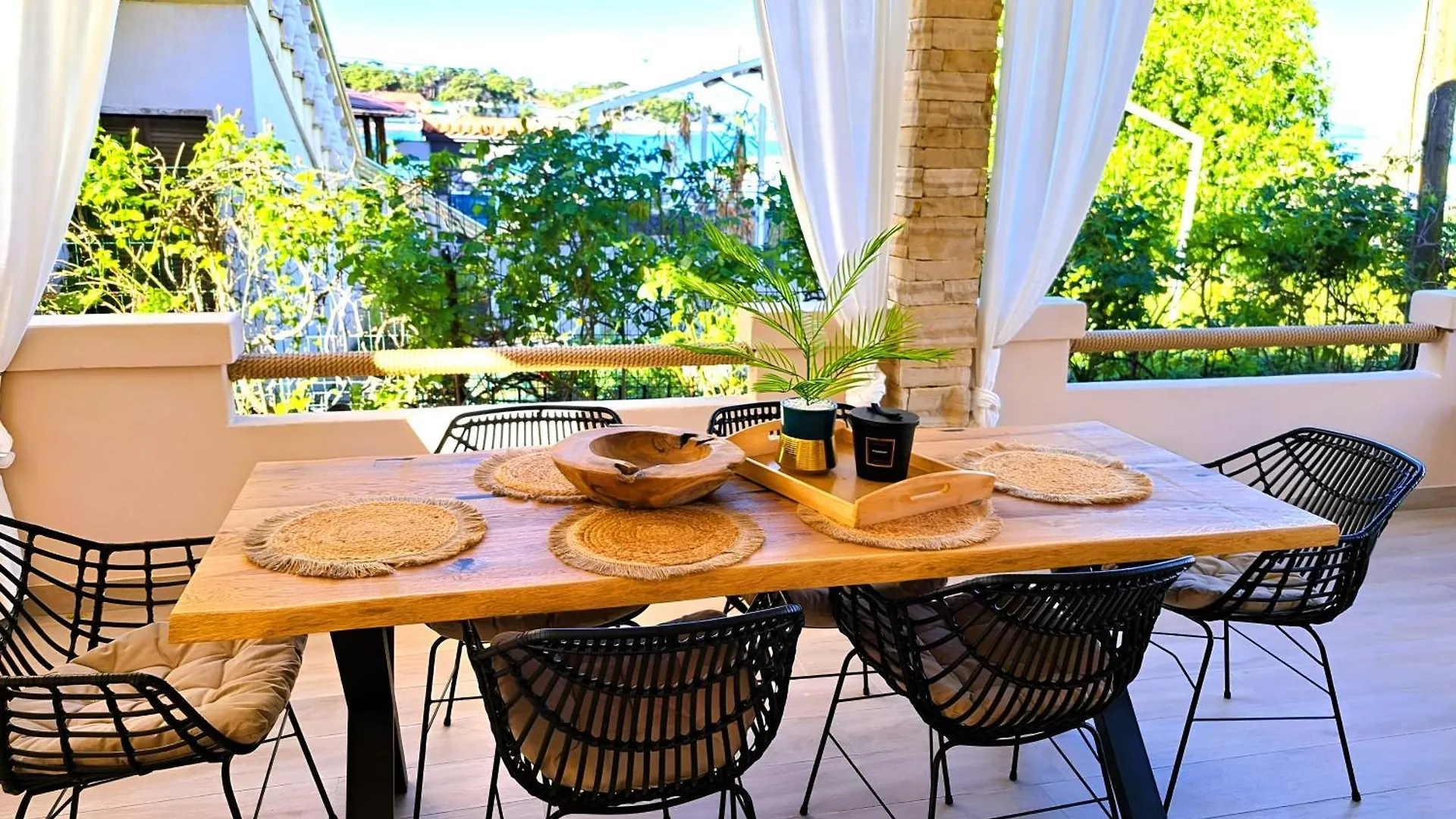 פטרצ'אנה Beachfront Holiday Home Delight With Private Pool